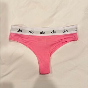 ALO Yoga Pink Panty